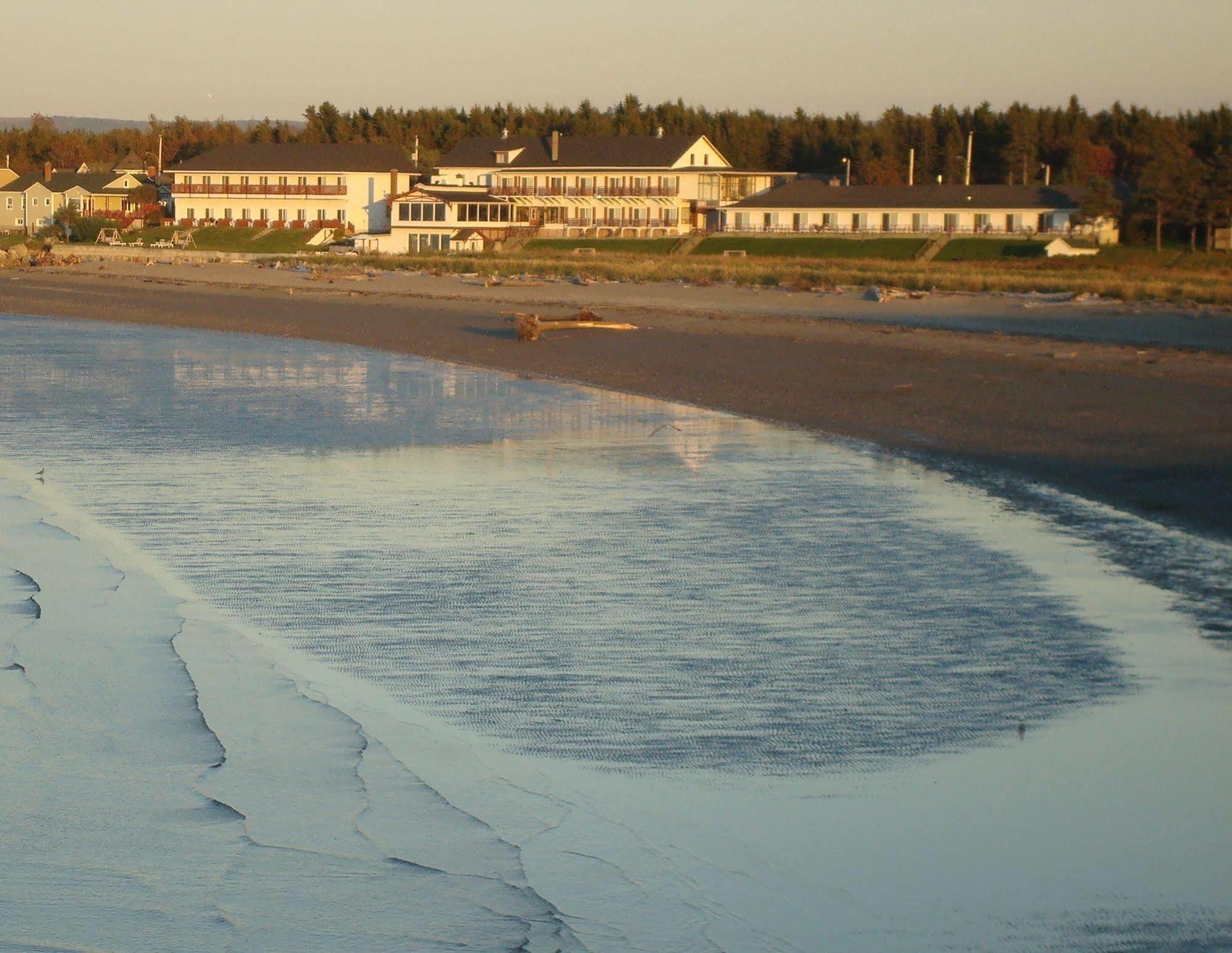 Hotel Motel Belle Plage Matane Esterno foto