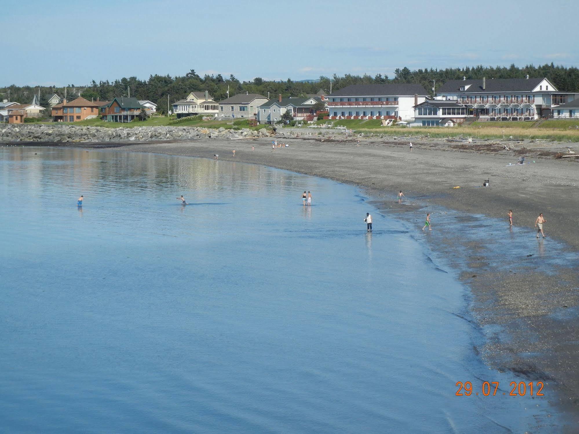 Hotel Motel Belle Plage Matane Esterno foto